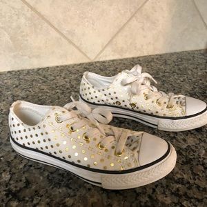 Girls Converse. Size 13.5.